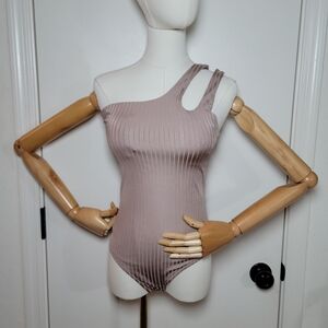 Aerie Ribbed Shine Asymmetrical One-Piece Swimsuit | Size Medium | Cocoa Cream